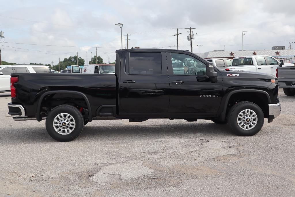 new 2025 Chevrolet Silverado 2500 car, priced at $57,900