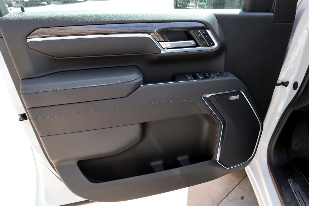 new 2025 Chevrolet Silverado 2500 car, priced at $79,175