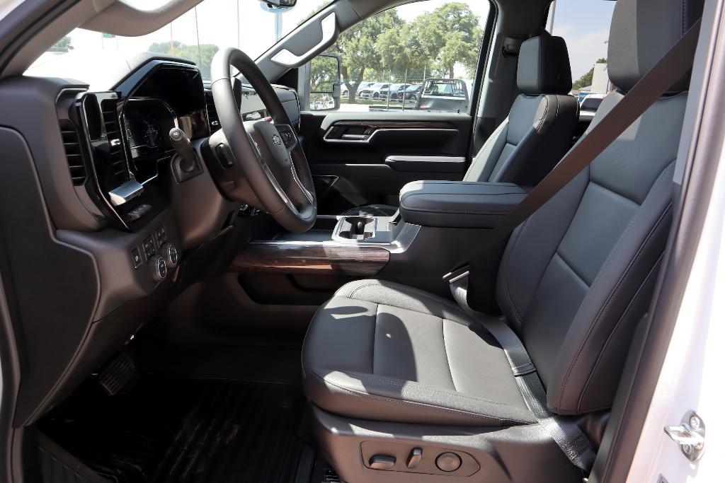 new 2025 Chevrolet Silverado 2500 car, priced at $79,175