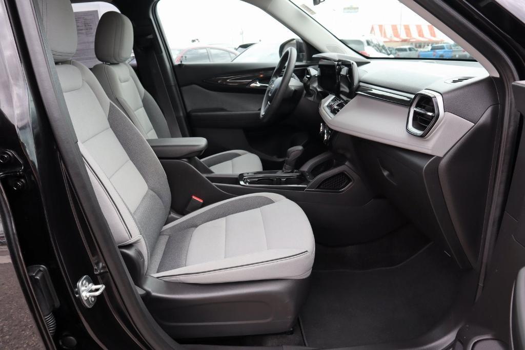 used 2025 Chevrolet TrailBlazer car, priced at $26,977