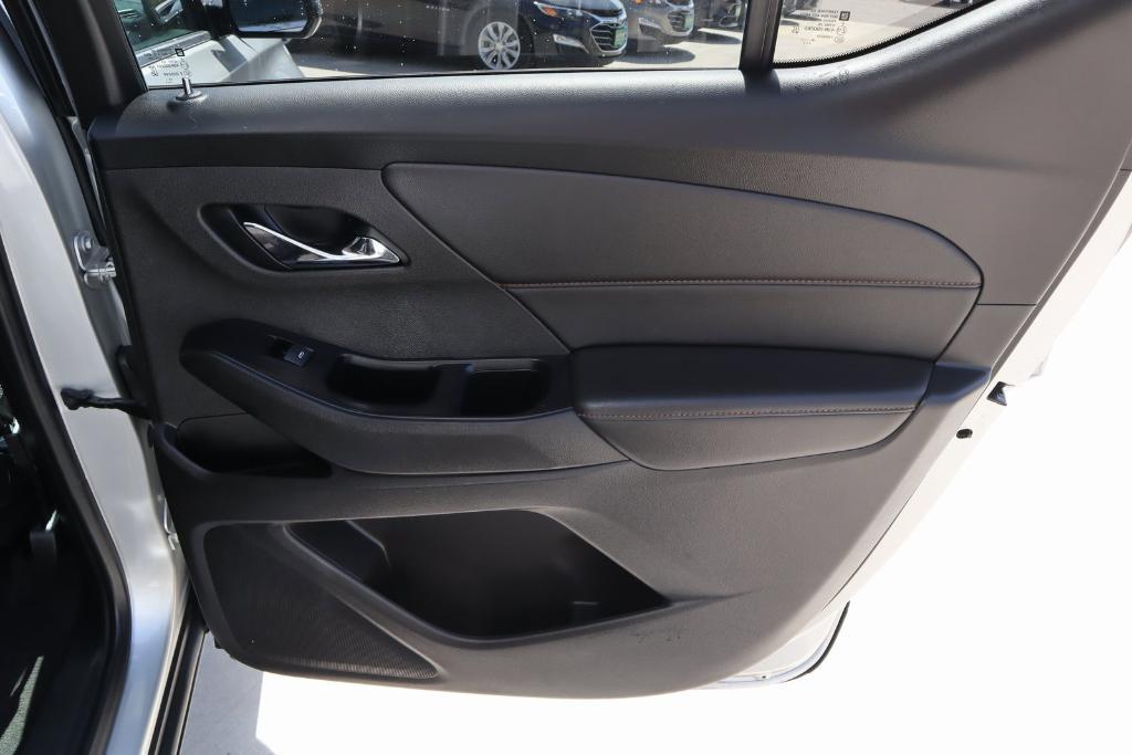 used 2020 Chevrolet Traverse car, priced at $21,977