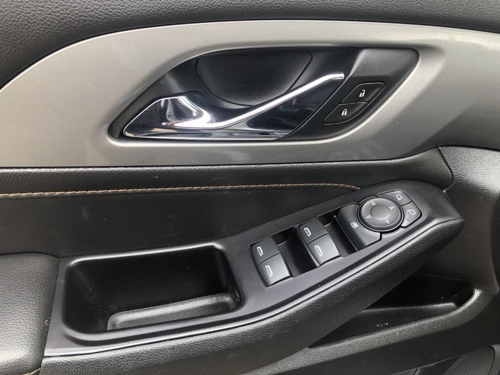 used 2020 Chevrolet Traverse car, priced at $25,977
