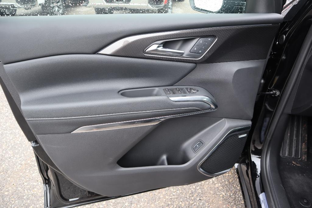 new 2026 Chevrolet Traverse car, priced at $57,290