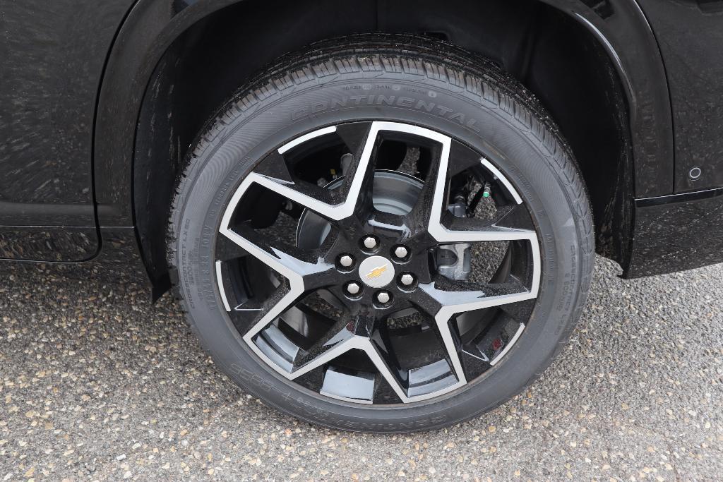 new 2026 Chevrolet Traverse car, priced at $57,290