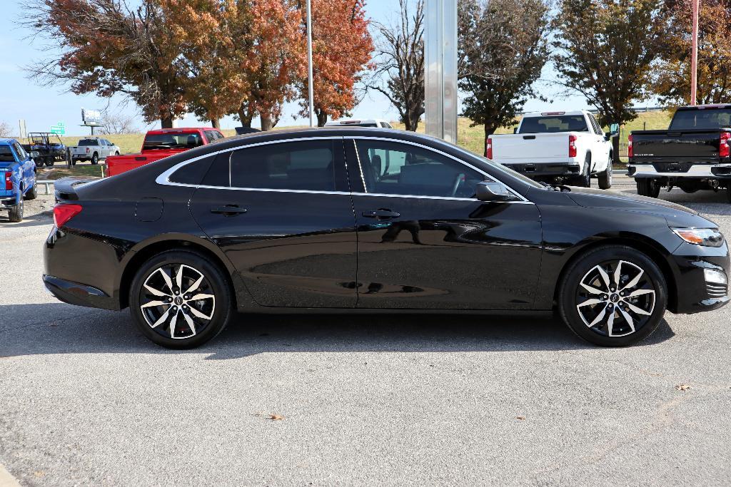 new 2025 Chevrolet Malibu car, priced at $25,995