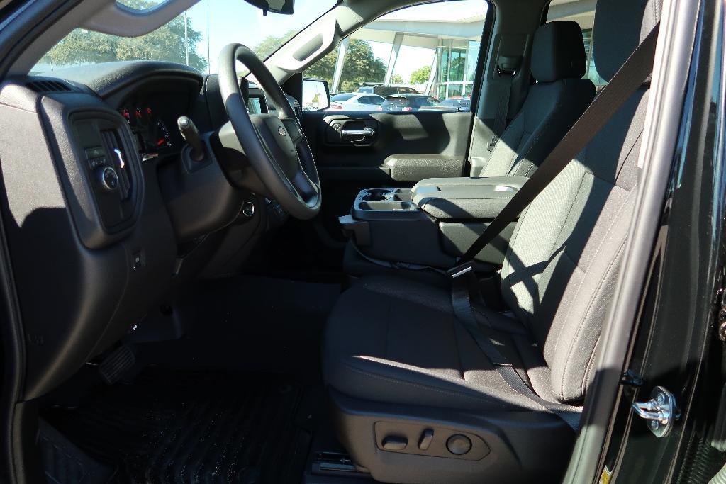 new 2025 Chevrolet Silverado 1500 car, priced at $42,545