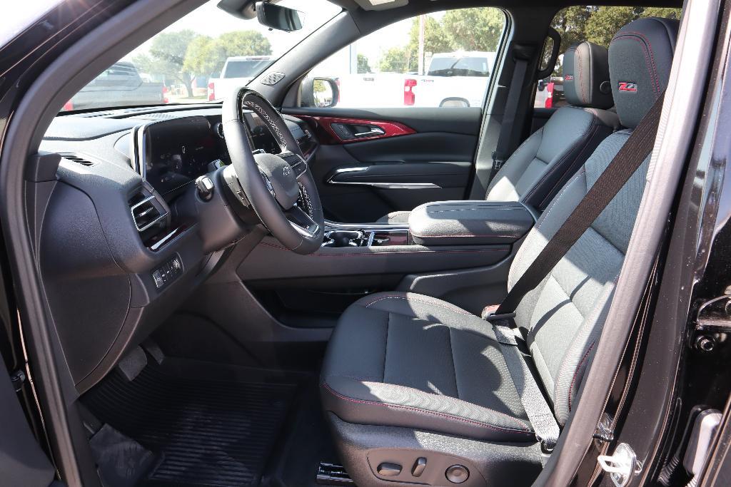 new 2025 Chevrolet Traverse car, priced at $56,070