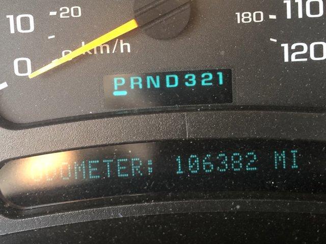 used 2004 GMC Yukon car, priced at $10,977