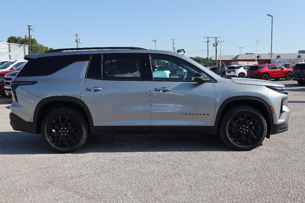 new 2025 Chevrolet Traverse car, priced at $49,915