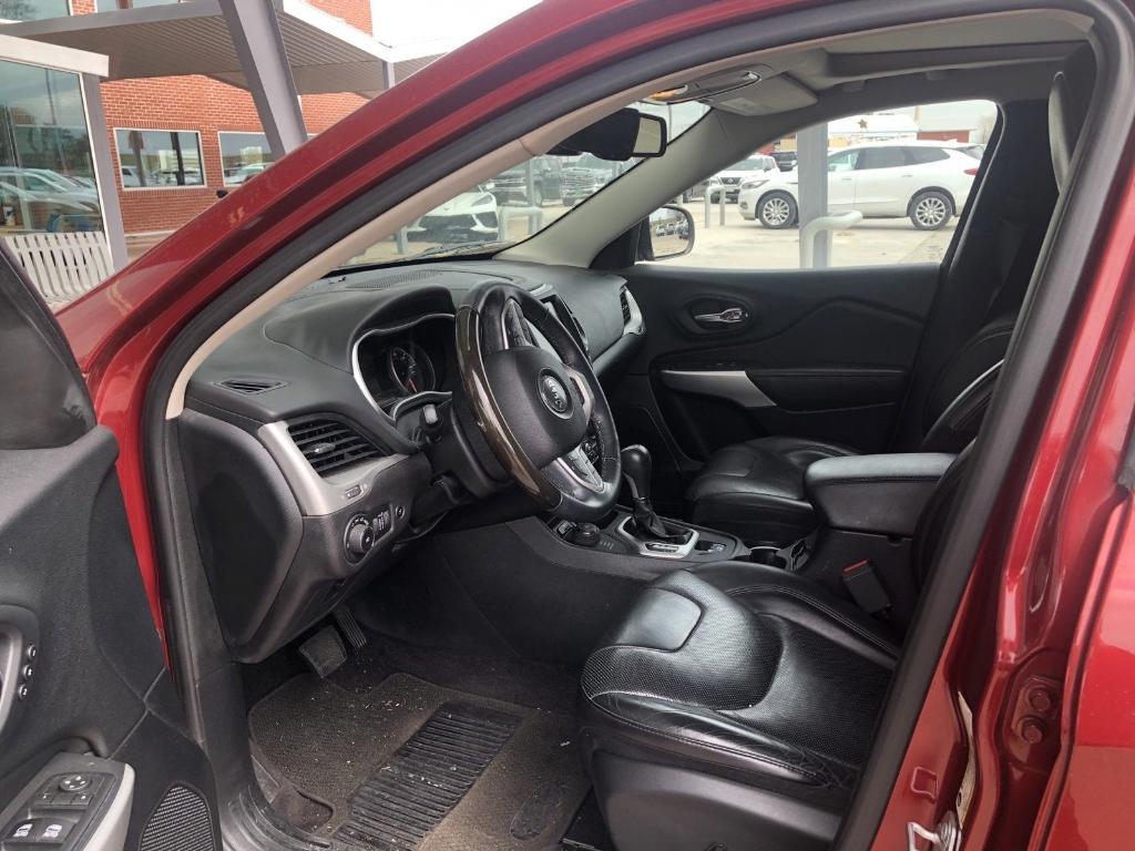 used 2017 Jeep Cherokee car, priced at $15,977