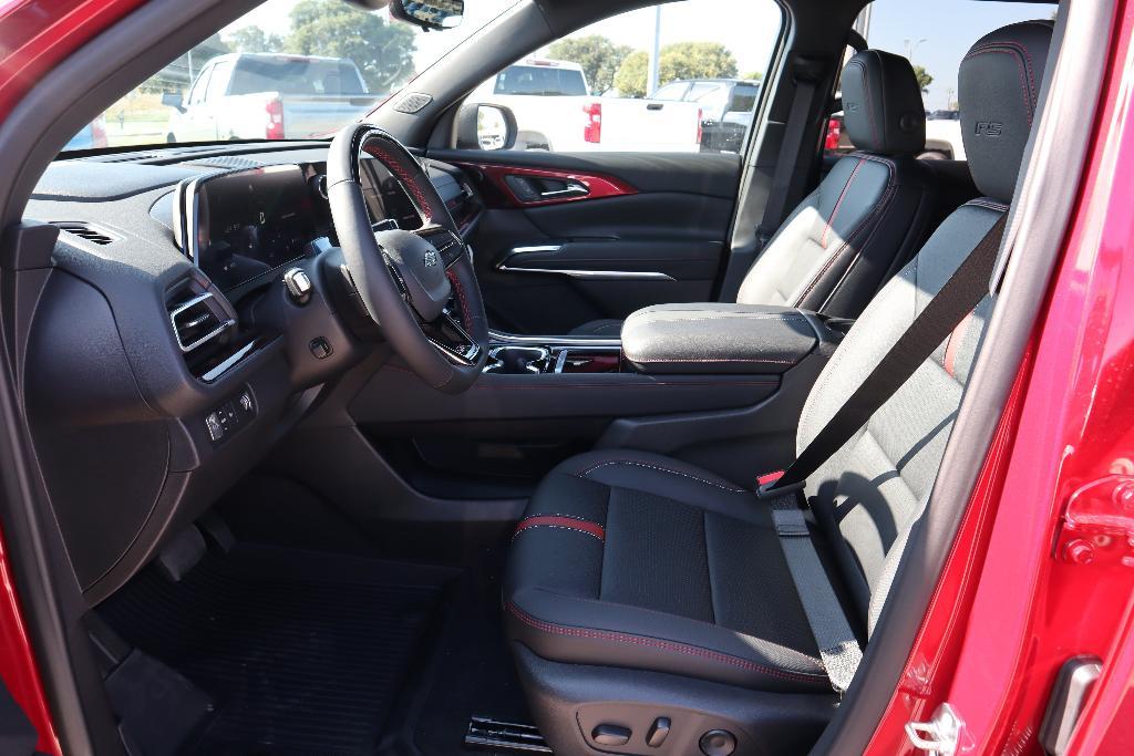 new 2025 Chevrolet Traverse car, priced at $56,455
