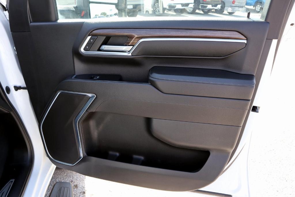 used 2024 Chevrolet Silverado 2500 car, priced at $55,977