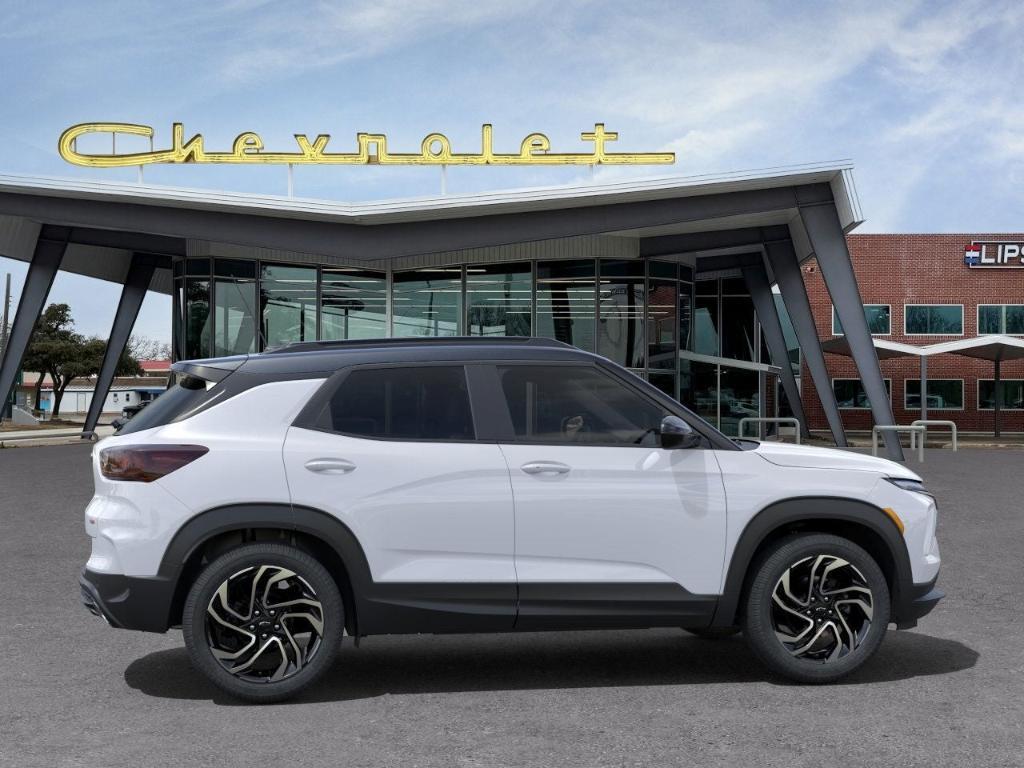 new 2025 Chevrolet TrailBlazer car, priced at $32,225