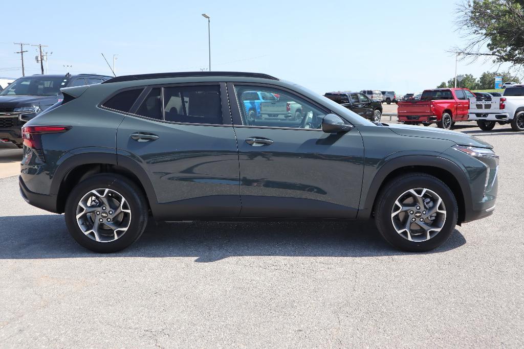 new 2025 Chevrolet Trax car, priced at $25,750