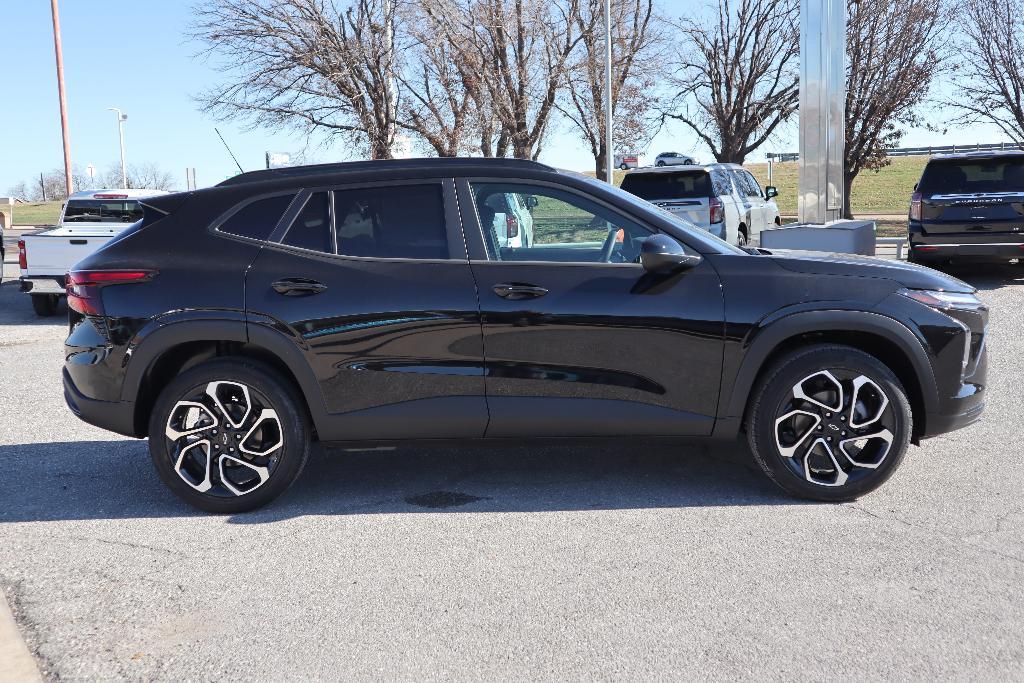 new 2025 Chevrolet Trax car, priced at $26,190