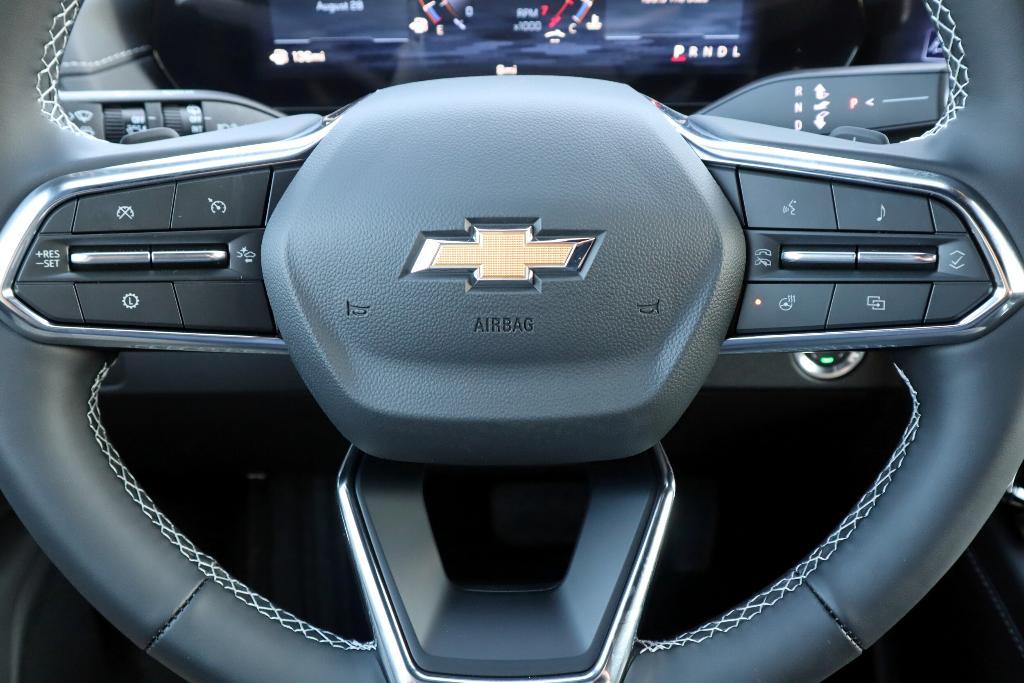 new 2026 Chevrolet Traverse car, priced at $44,215