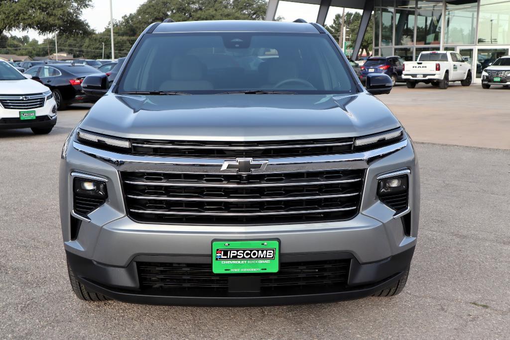 new 2026 Chevrolet Traverse car, priced at $44,215