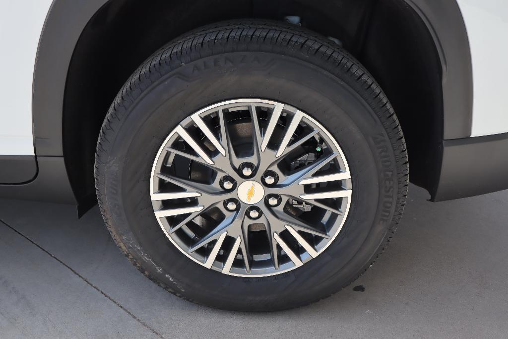 new 2025 Chevrolet Traverse car, priced at $42,945