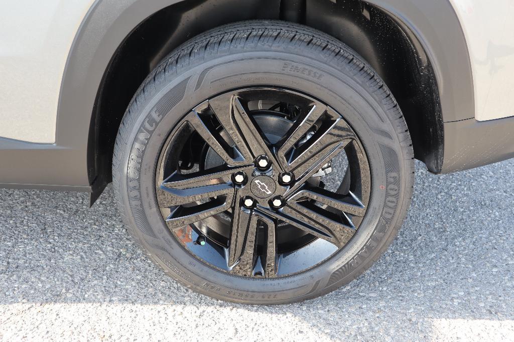 new 2025 Chevrolet Trax car, priced at $26,690