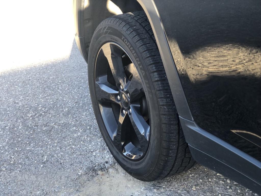 used 2023 Jeep Grand Cherokee car, priced at $29,977