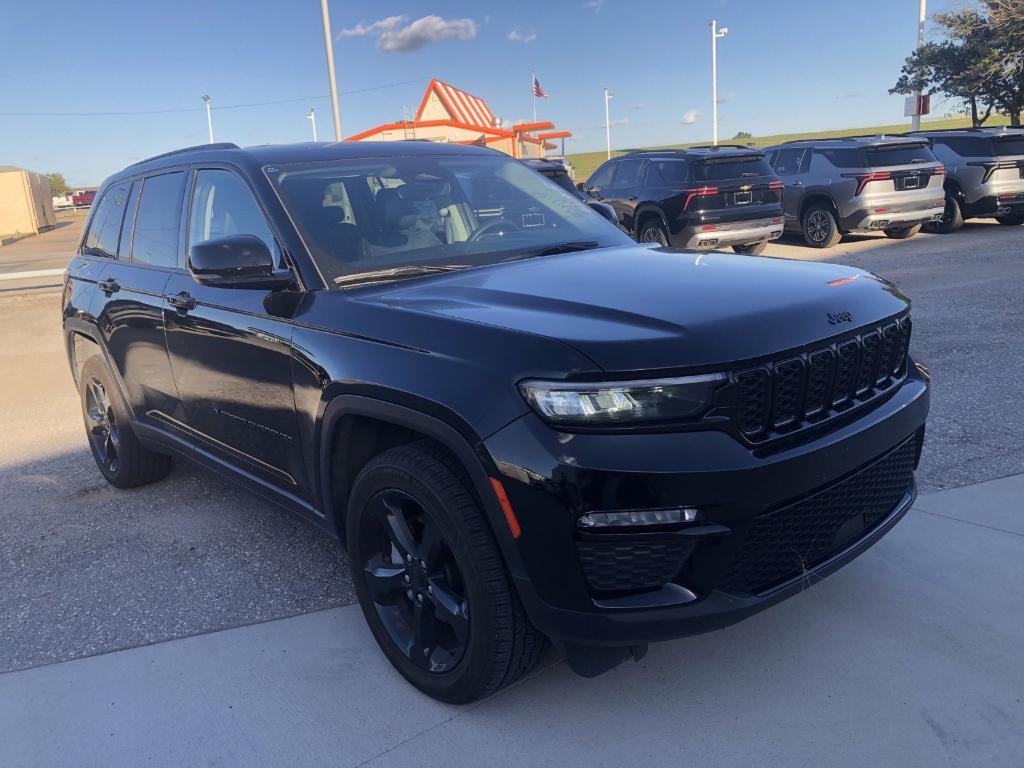 used 2023 Jeep Grand Cherokee car, priced at $29,977