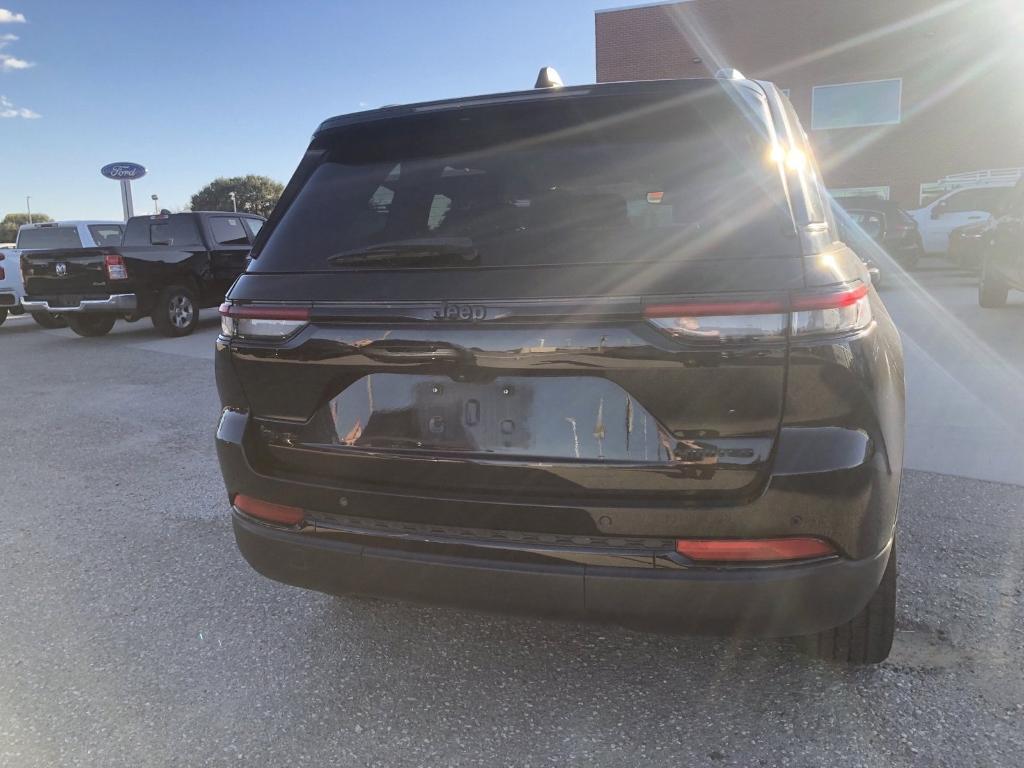 used 2023 Jeep Grand Cherokee car, priced at $29,977