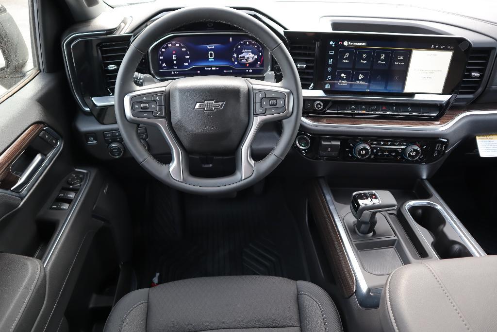 new 2025 Chevrolet Silverado 1500 car, priced at $61,670