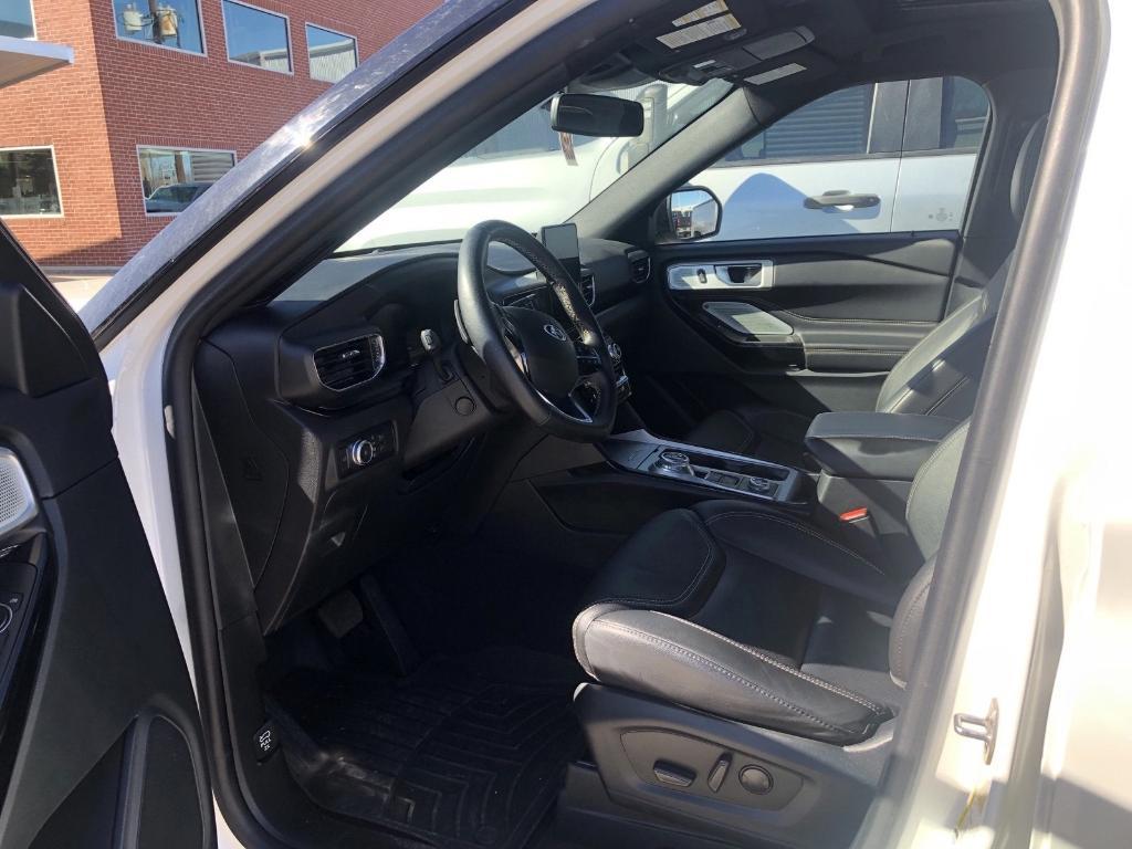 used 2022 Ford Explorer car