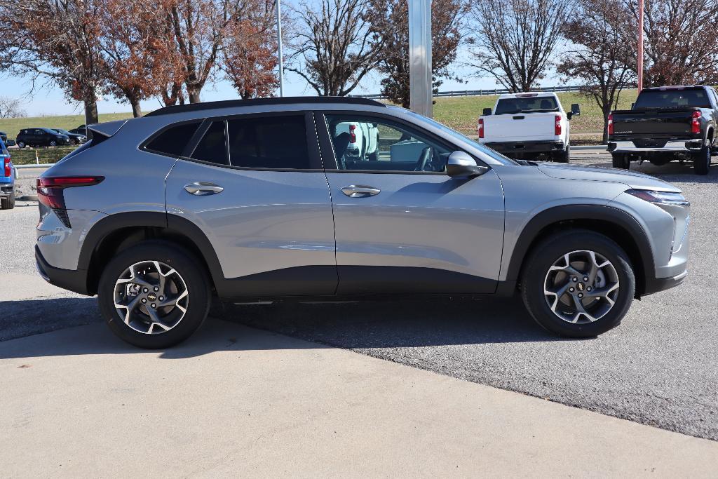 new 2025 Chevrolet Trax car, priced at $24,985