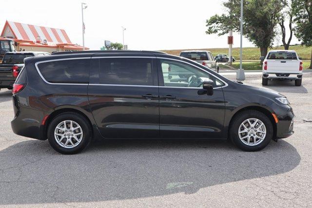 used 2022 Chrysler Pacifica car, priced at $22,977