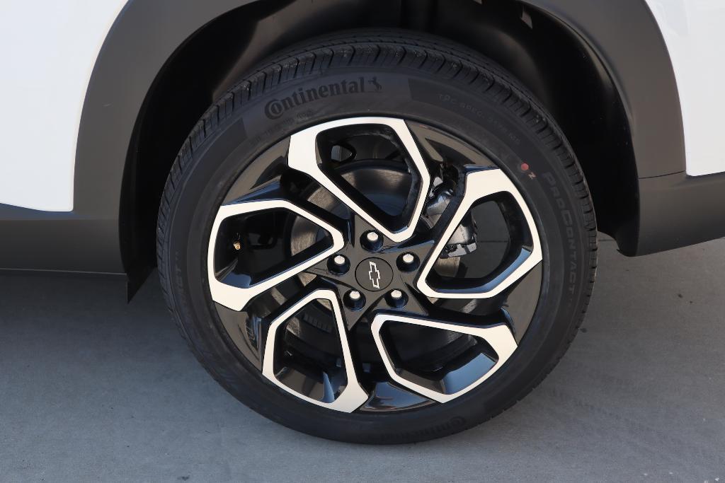 new 2026 Chevrolet Trax car, priced at $27,730