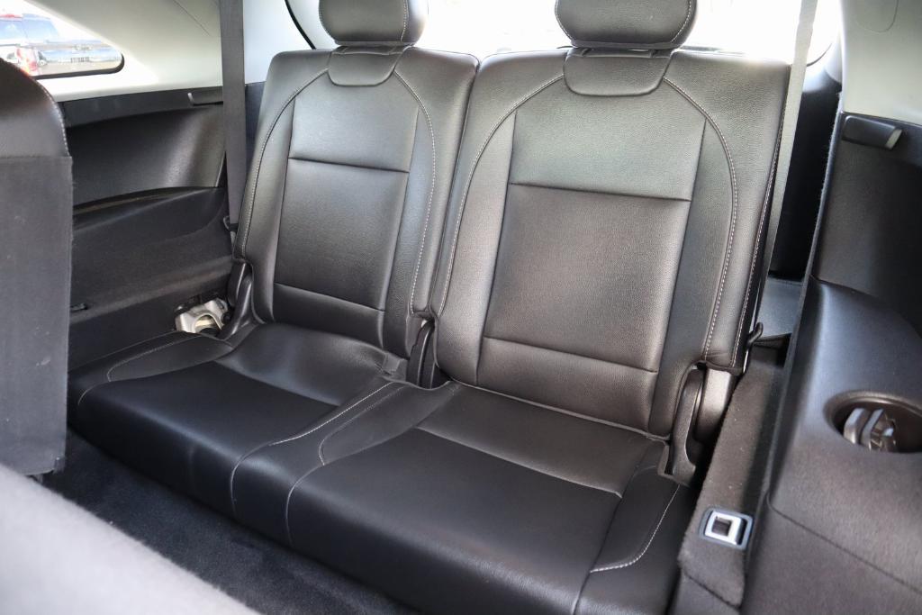 used 2020 Acura MDX car, priced at $29,977