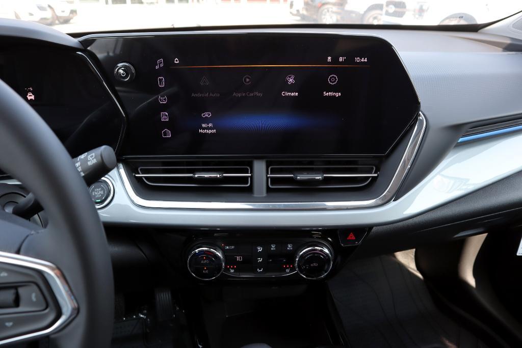 new 2025 Chevrolet Trax car, priced at $25,880