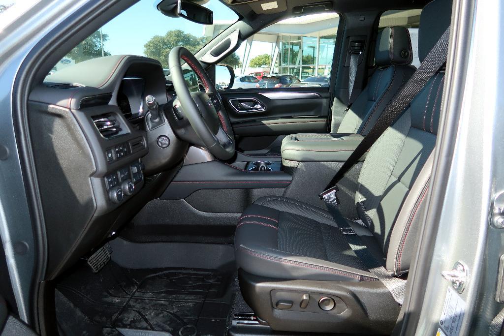 new 2024 Chevrolet Suburban car, priced at $74,525