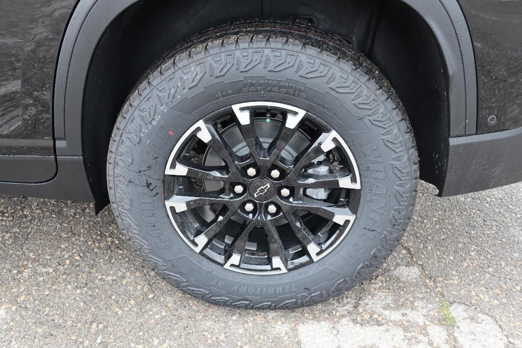 new 2026 Chevrolet Traverse car, priced at $55,955