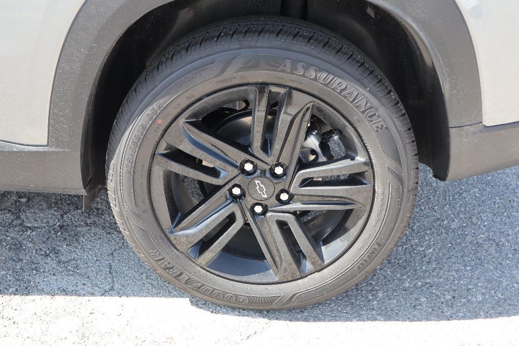 new 2025 Chevrolet Trax car, priced at $26,989