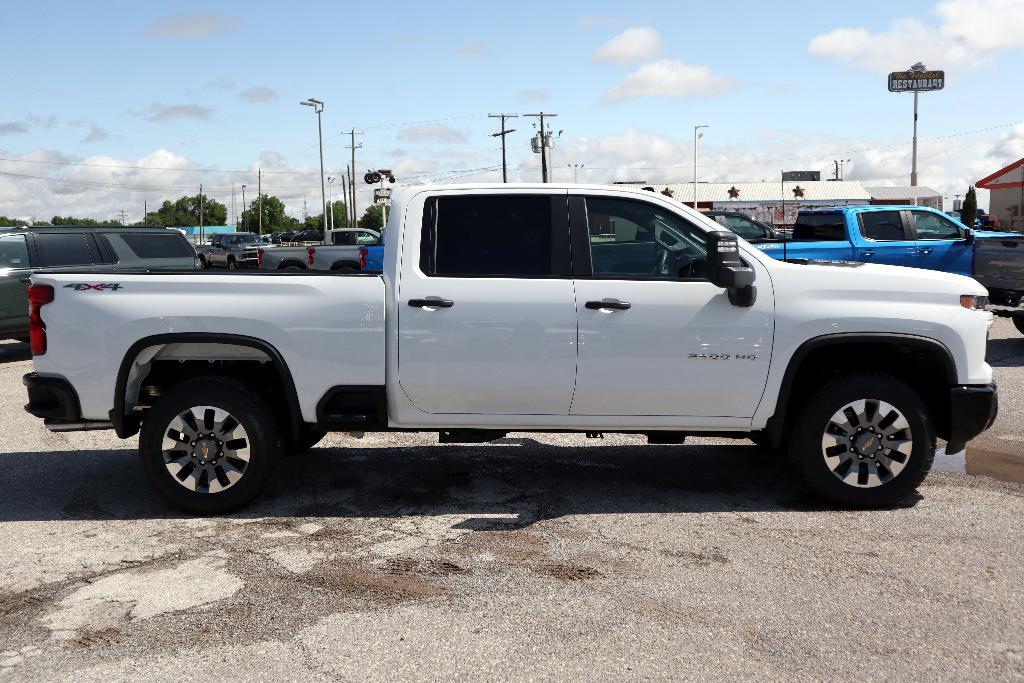 new 2025 Chevrolet Silverado 2500 car, priced at $51,600