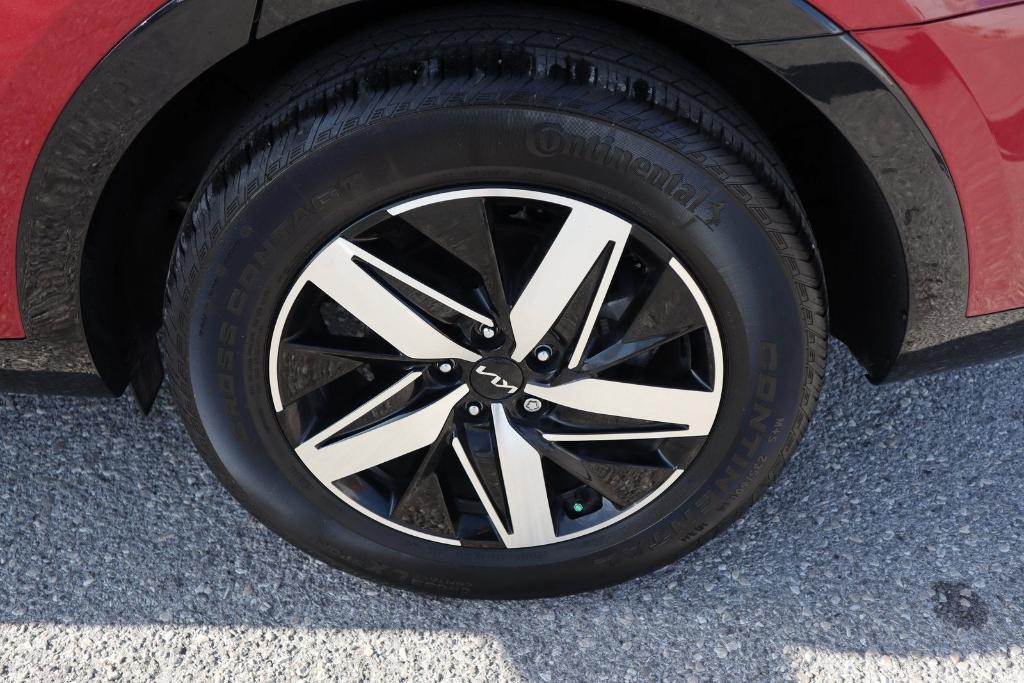 used 2023 Kia Sorento car, priced at $25,477