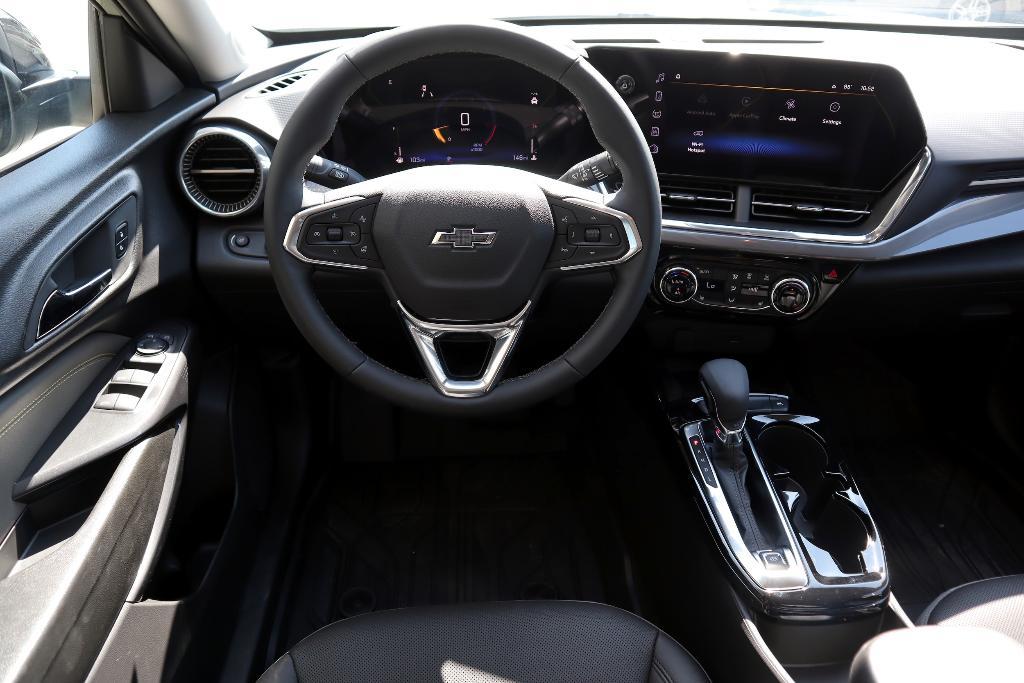new 2025 Chevrolet Trax car, priced at $28,189