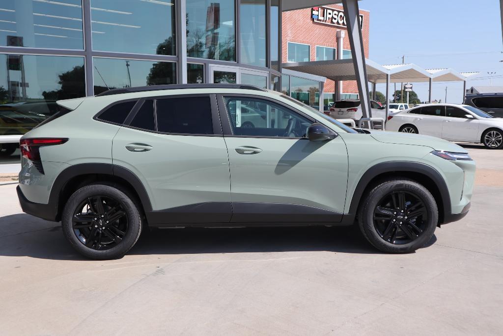 new 2025 Chevrolet Trax car, priced at $28,189