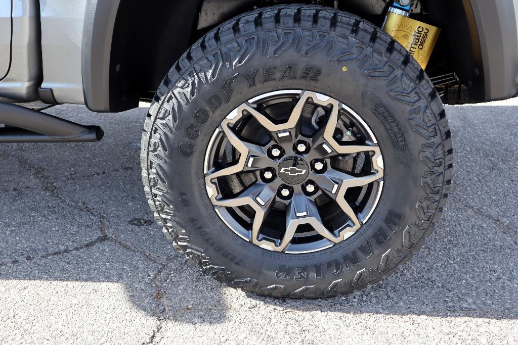 new 2025 Chevrolet Colorado car, priced at $51,195