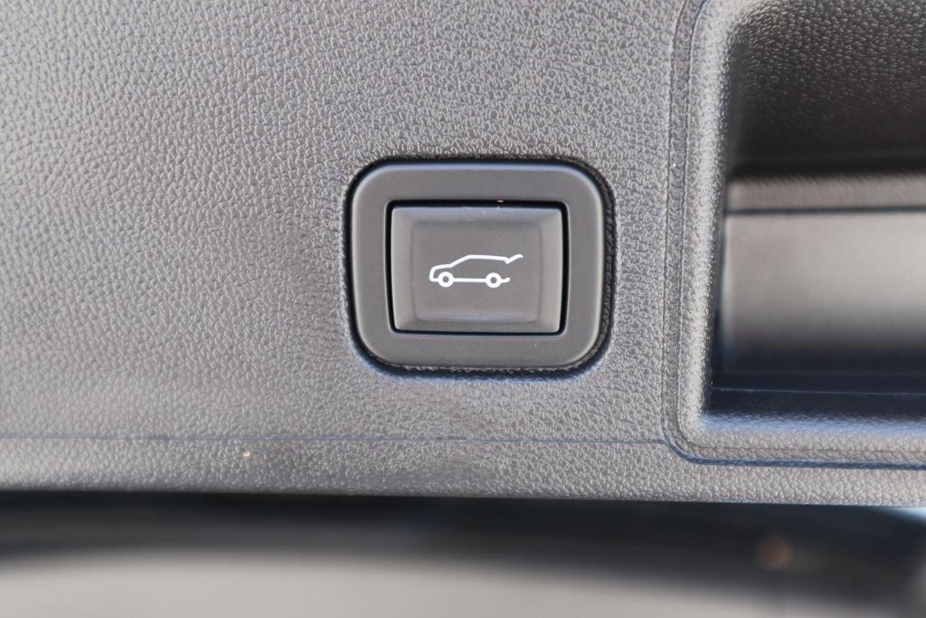 used 2023 GMC Terrain car, priced at $24,977
