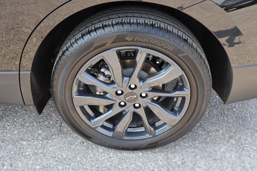 used 2024 Chevrolet Equinox car, priced at $26,977