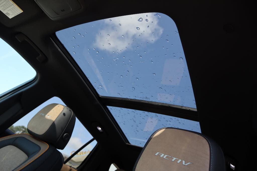 new 2026 Chevrolet Equinox car, priced at $37,135