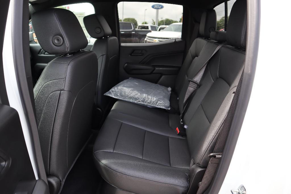new 2025 Chevrolet Colorado car, priced at $42,020