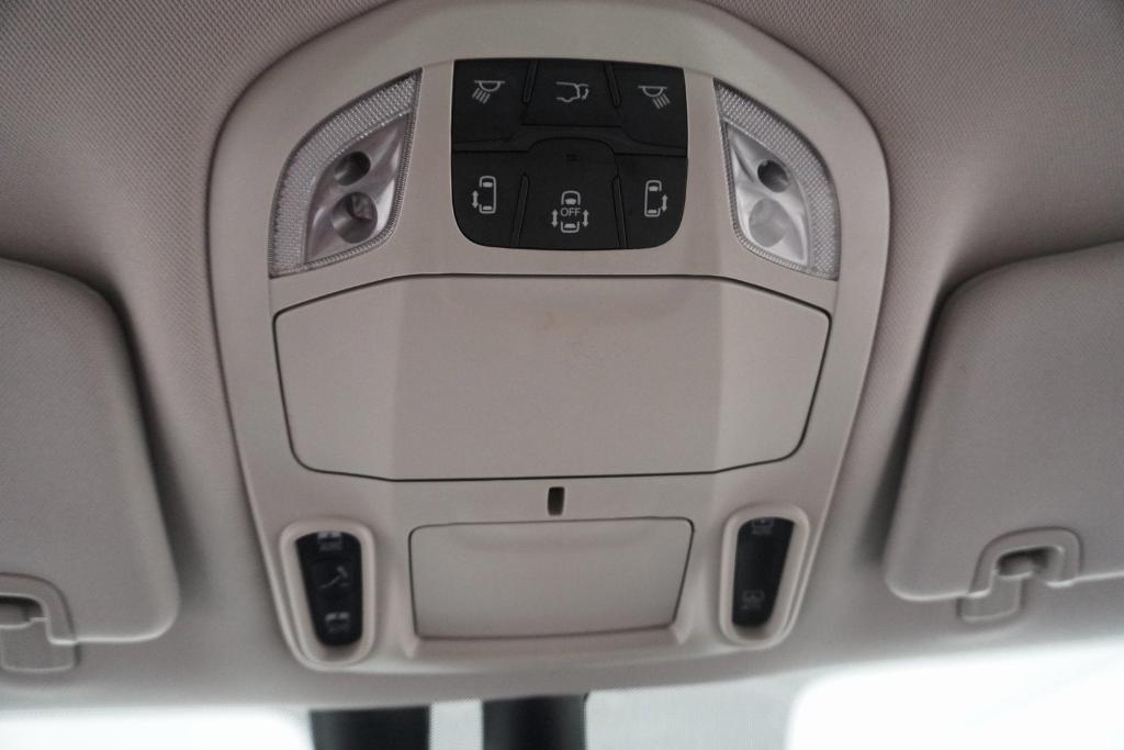 used 2022 Chrysler Pacifica car, priced at $29,977