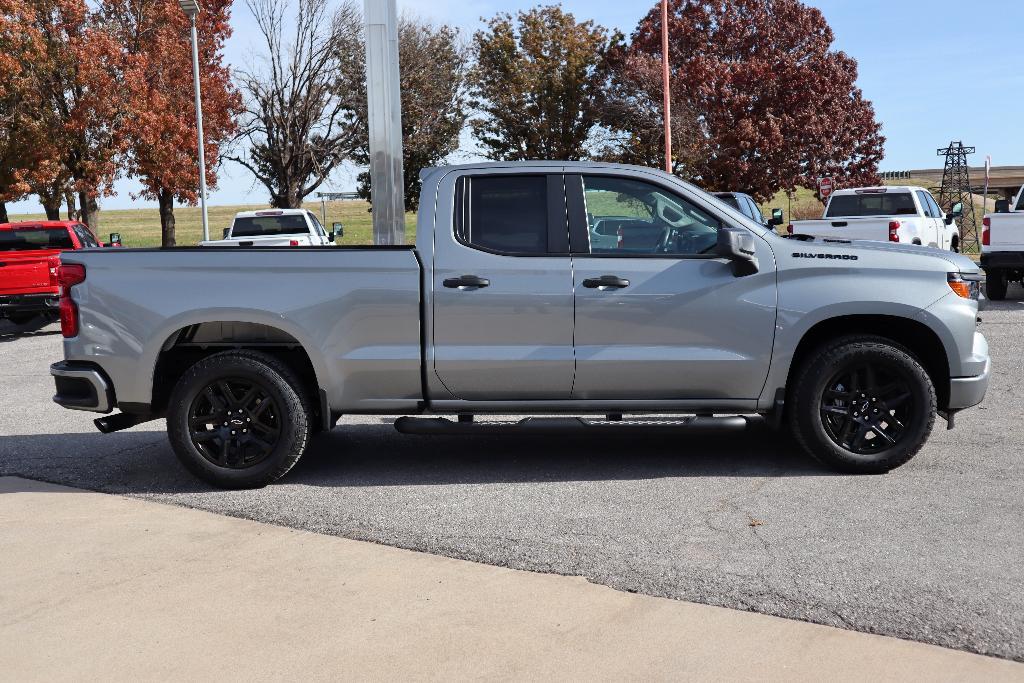 new 2025 Chevrolet Silverado 1500 car, priced at $40,590