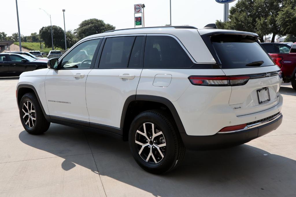 used 2023 Jeep Grand Cherokee car, priced at $31,977