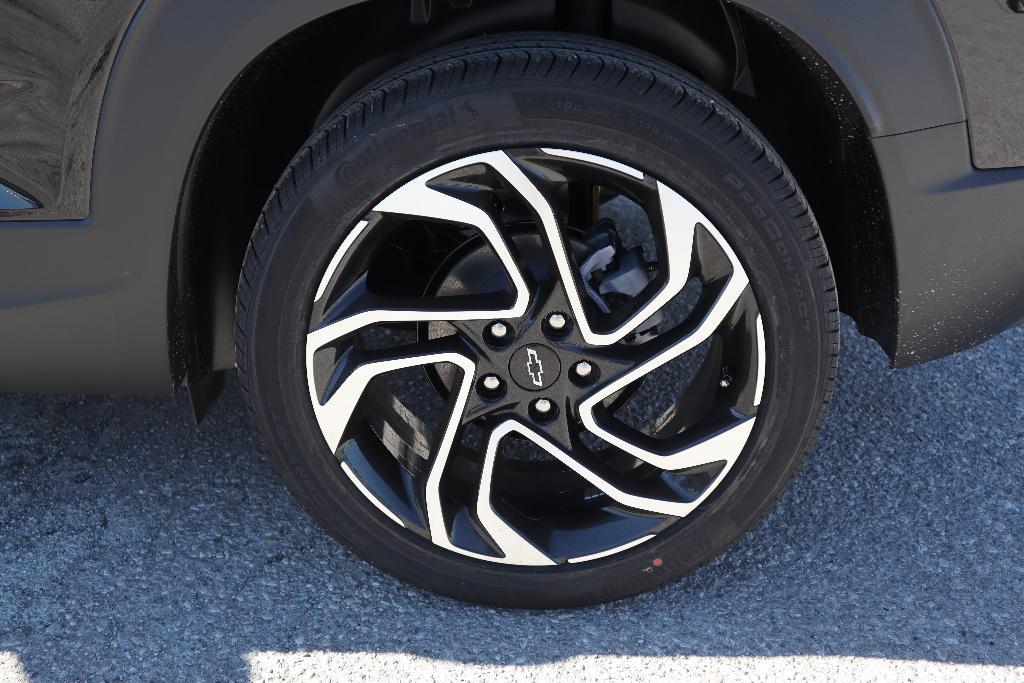 new 2025 Chevrolet TrailBlazer car, priced at $32,075