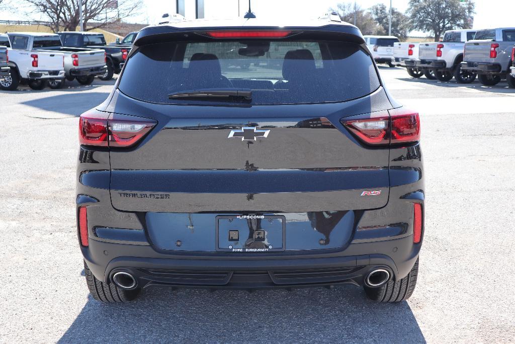 new 2025 Chevrolet TrailBlazer car, priced at $32,075
